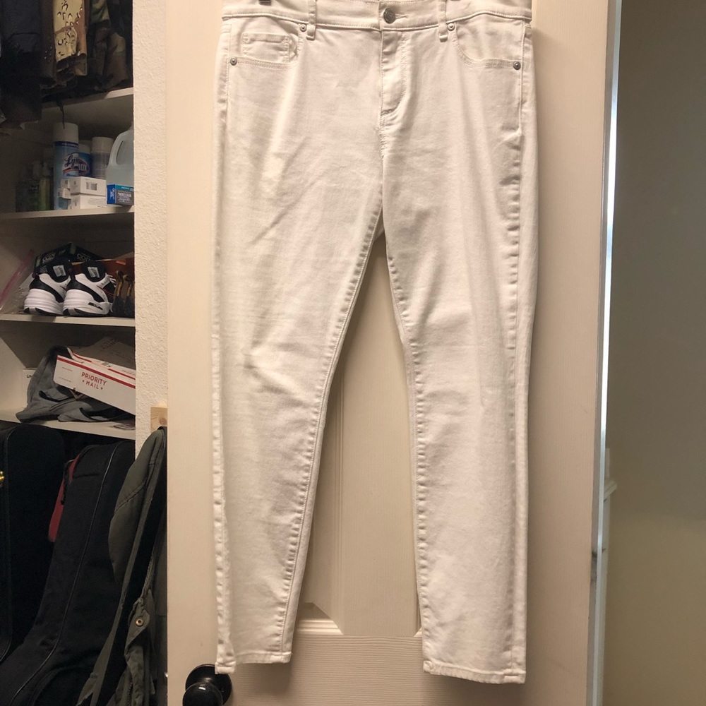White ankle Ann Taylor loft size (30) 10 Jean